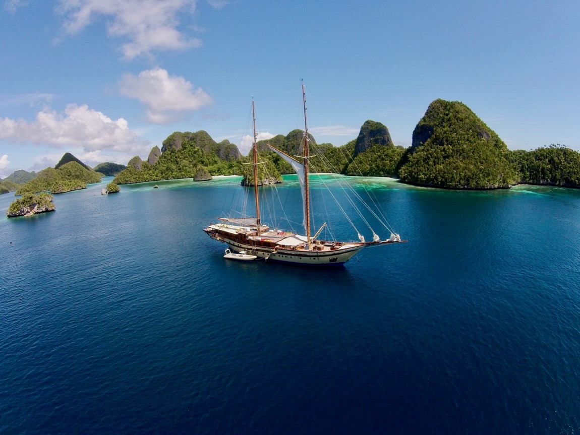 Book unique Banda Islands yacht charter from Bali ~ Islander